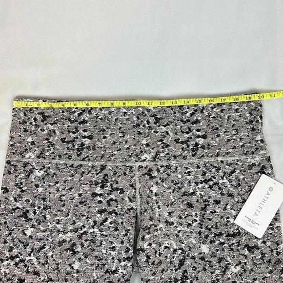 New Athleta Elation Textured 7/8 Tight Legging Size 3X - Picture 12 of 16